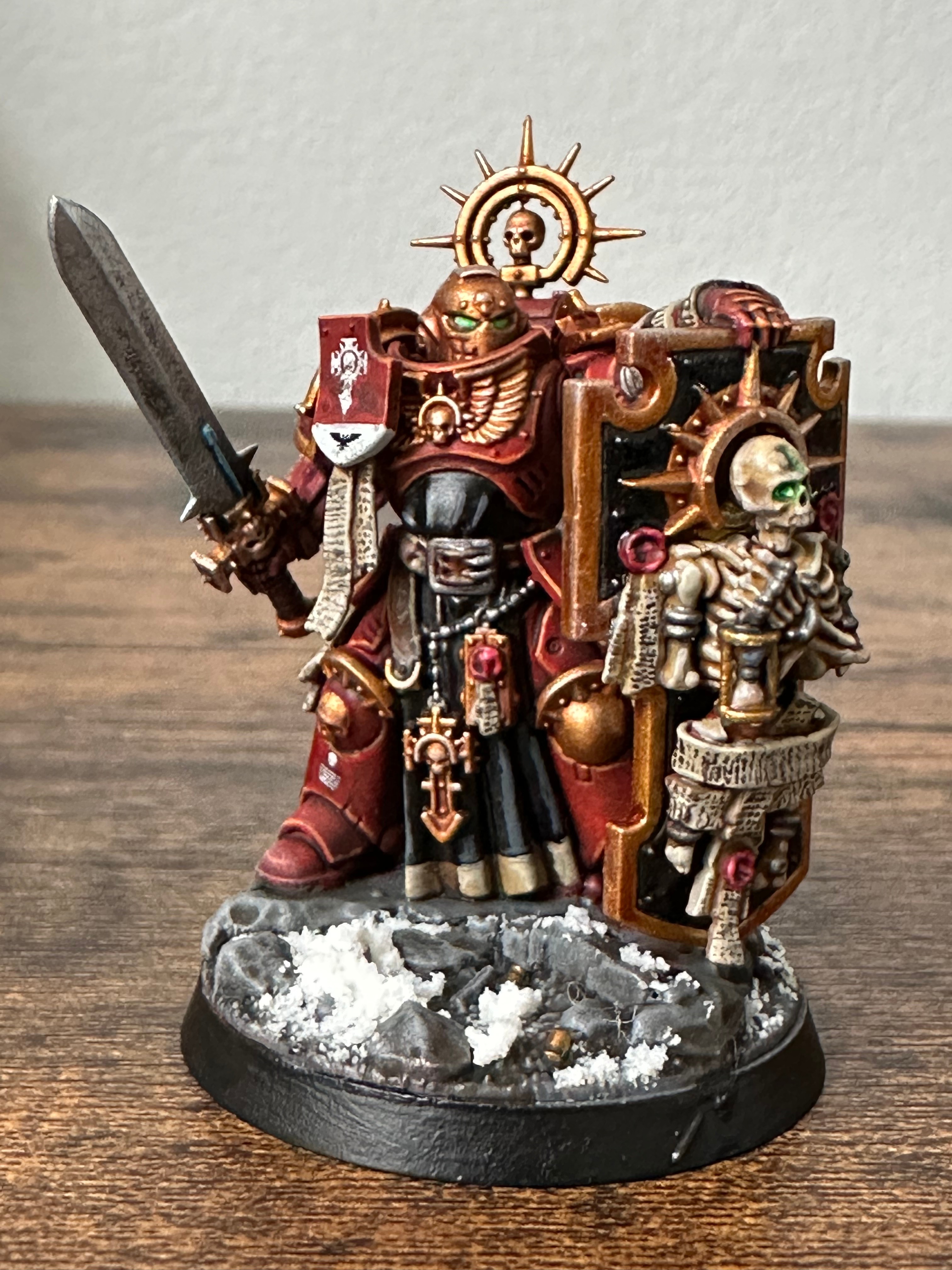 Image of a Warhammer 40k painted mini by Julian