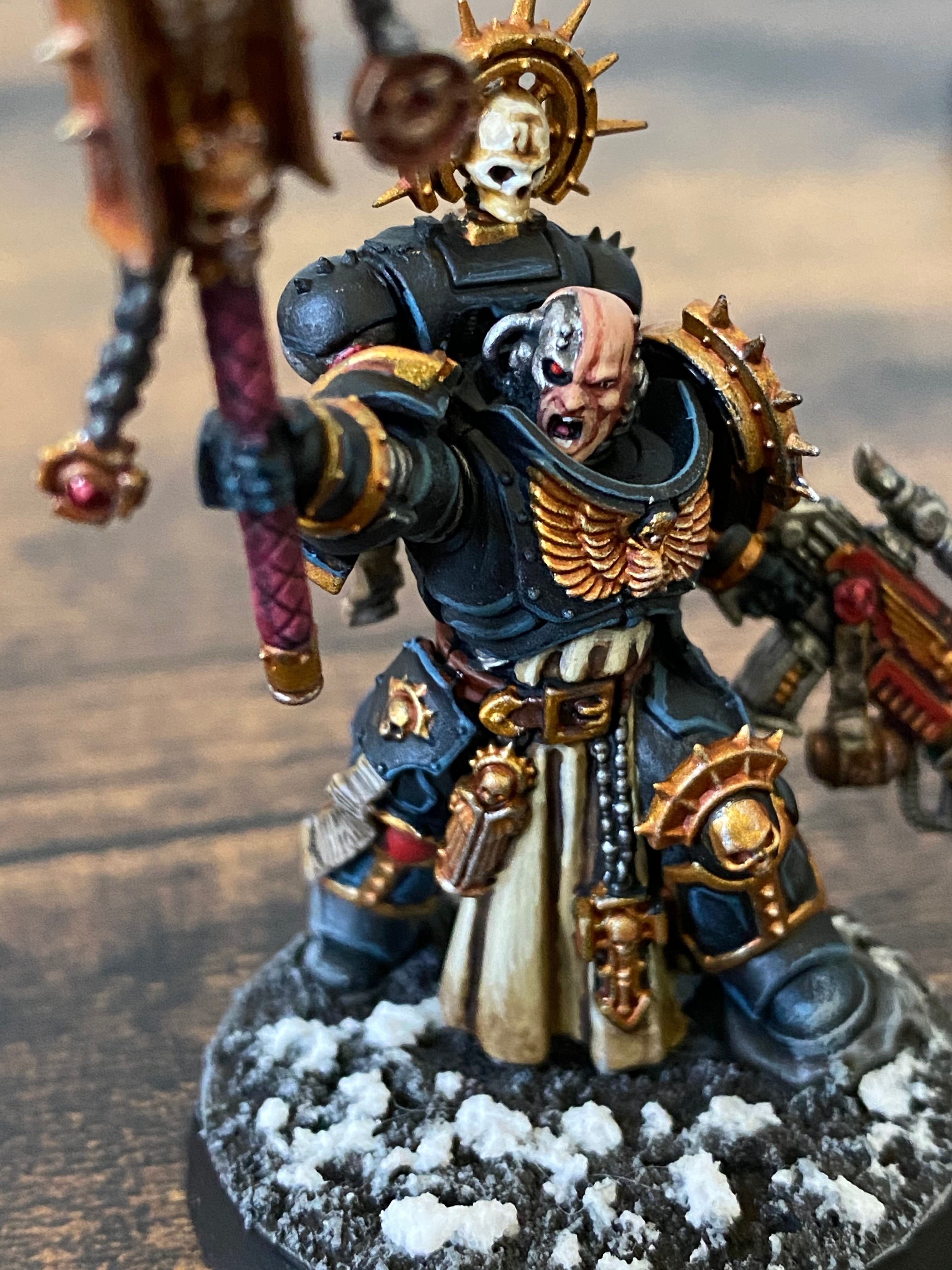 Image of a Warhammer 40k painted mini by Julian